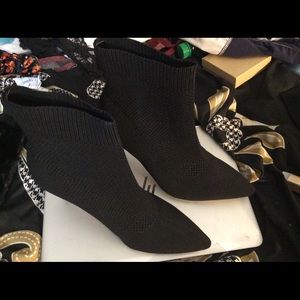 Women’s heeled dress boots